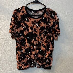 No Boundaries Black and Brown Print Tee